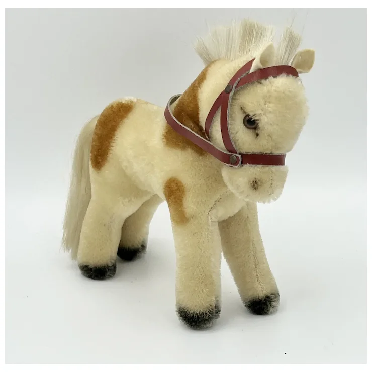 1952 Steiff Pony With Red Halter / Reins - 17 Cm - Mohair - Vintage White And Brown Mohair Pinto Horse 6 1952 Steiff Pony With Red Halter / Reins - 17 Cm - Mohair - Vintage White And Brown Mohair Pinto Horse - Image 6