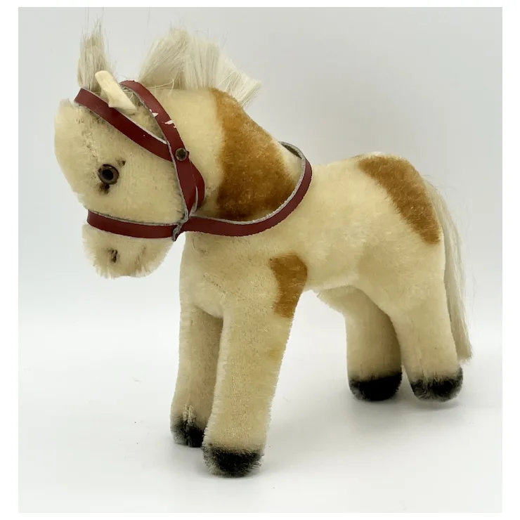 1952 Steiff Pony With Red Halter / Reins - 17 Cm - Mohair - Vintage White And Brown Mohair Pinto Horse 8 1952 Steiff Pony With Red Halter / Reins - 17 Cm - Mohair - Vintage White And Brown Mohair Pinto Horse - Image 8
