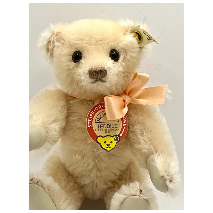 1992 Steiff Teddile Teddy Bear With All ID - 16 Cm - Peachy-pink Mohair - LE For The Toy Store 5 1992 Steiff Teddile Teddy Bear With All ID - 16 Cm - Peachy-pink Mohair - LE For The Toy Store - Image 5