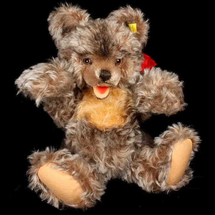 Adorable And Handsome Steiff 5xJointed Zotty Teddy Bear 1959 Only 2 IDs SPECTACULAR Condition 7 Adorable And Handsome Steiff 5xJointed Zotty Teddy Bear 1959 Only 2 IDs SPECTACULAR Condition - Image 7