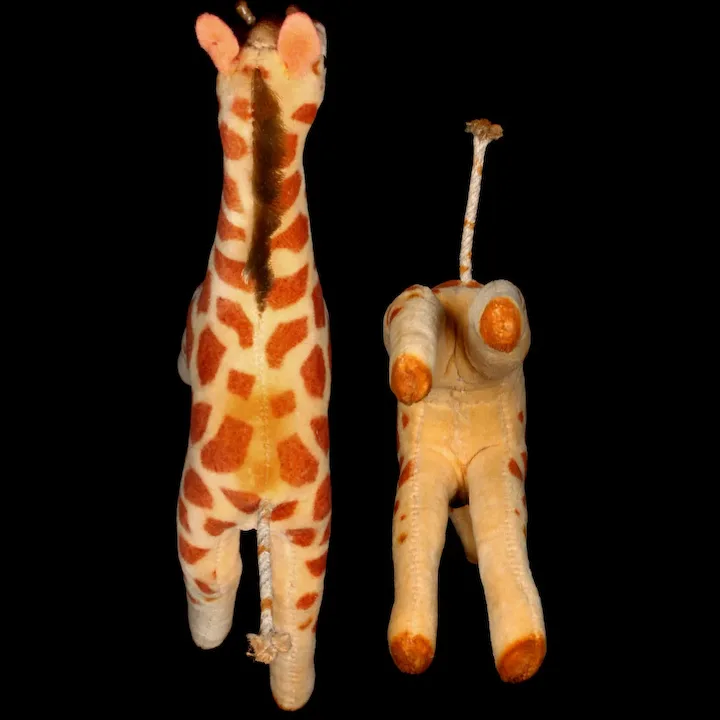 Tiny Velveteen Steiff Baby Giraffe Rare To Find In This Spectacular Condition! 5 Tiny Velveteen Steiff Baby Giraffe Rare To Find In This Spectacular Condition! - Image 5