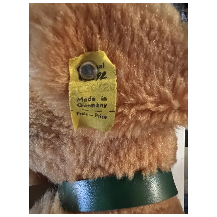 Vintage 1968 Steiff Cosy Bazi Dachshund With ID - ISB Button / Ear Tag - 8"" Sitting Puppy Dog 9 Vintage 1968 Steiff Cosy Bazi Dachshund With ID - ISB Button / Ear Tag - 8"" Sitting Puppy Dog - Image 9