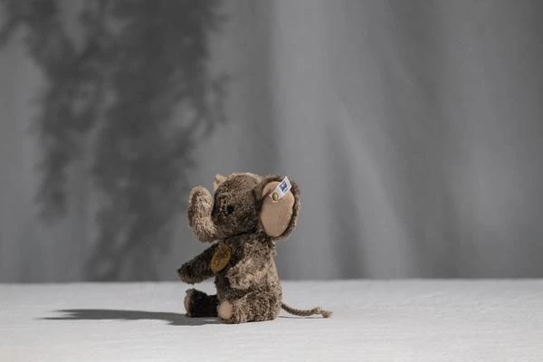 Steiff - Bombax Elephant 'Teddies For Tomorrow' 007101 2 Steiff - Bombax Elephant 'Teddies For Tomorrow' 007101 - Image 2