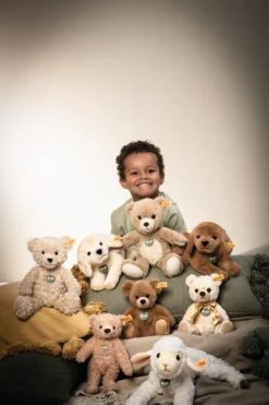 Steiff - Lenny Labrador Chocolate 076886 13 Steiff - Lenny Labrador Chocolate 076886 -Steiff loadimages206 1642605046