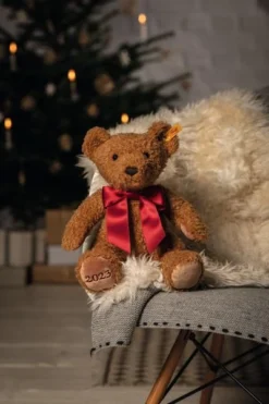 Steiff - 2023 Cosy Year Bear 113901 -Steiff loadimages207 1642506087